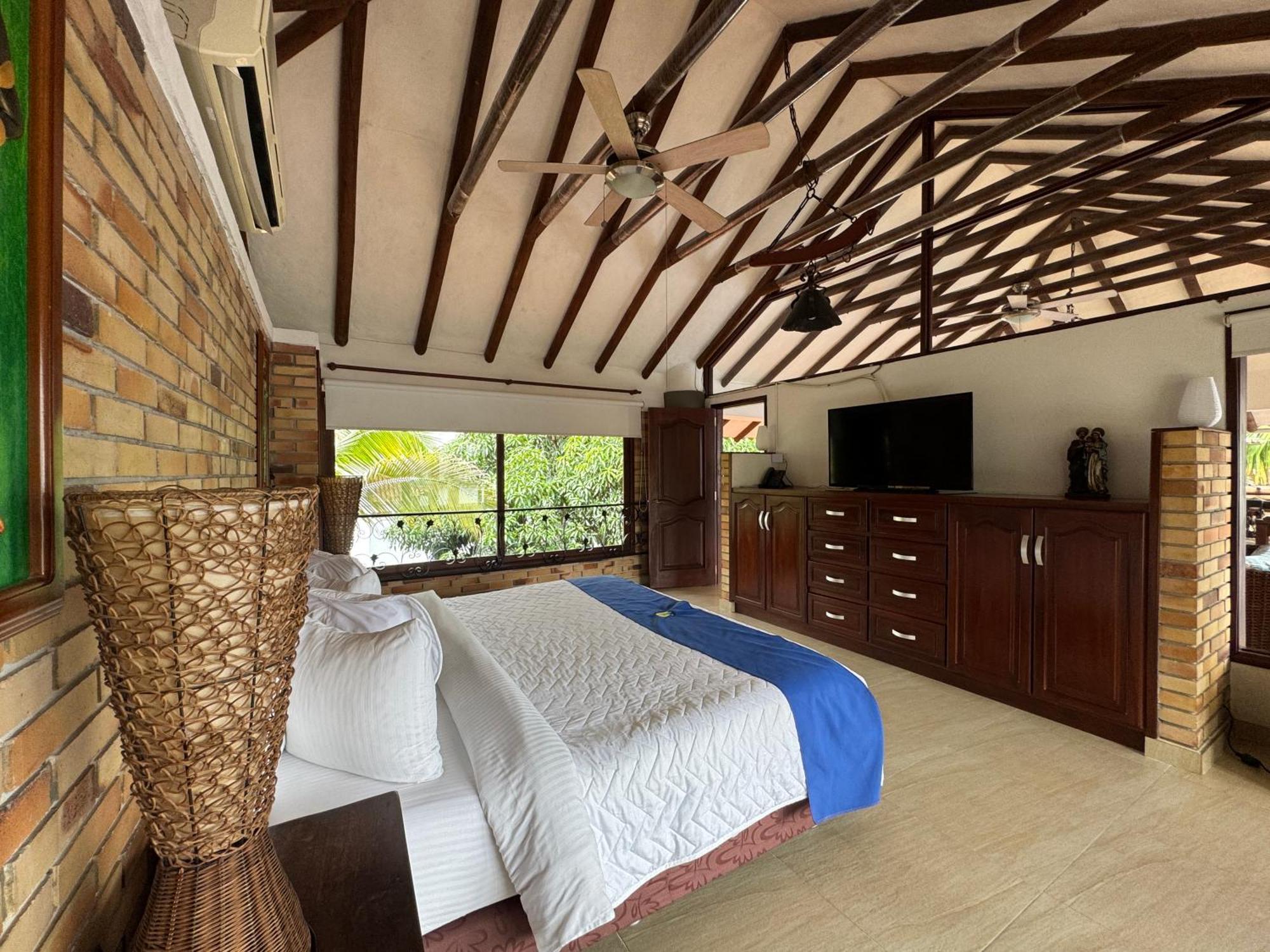 Hotel Boutique Villas De San Sebastian La Palmera 외부 사진